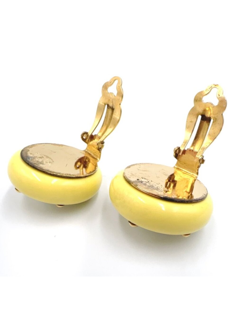 Chanel Color Plastic Studs Circle Faux Pearl Yellow Gold White Earrings - Picture 6 of 11
